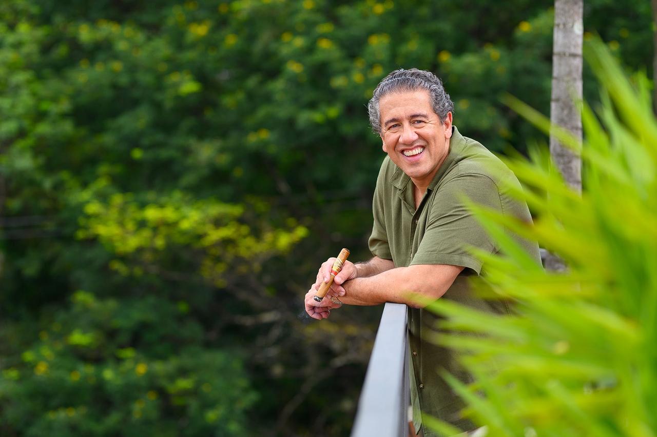 Imagem de Altemar Dutra Jr. se renova nos palcos para comemorar 30 anos de carreira