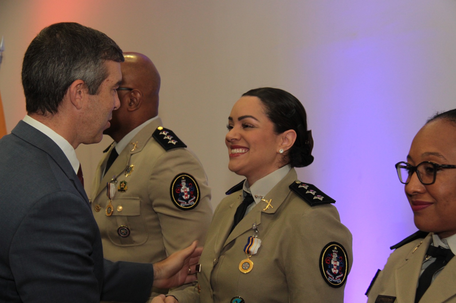 Imagem de Segurança Pública reconhece com Medalha do Mérito profissionais dedicados ao policiamento comunitário