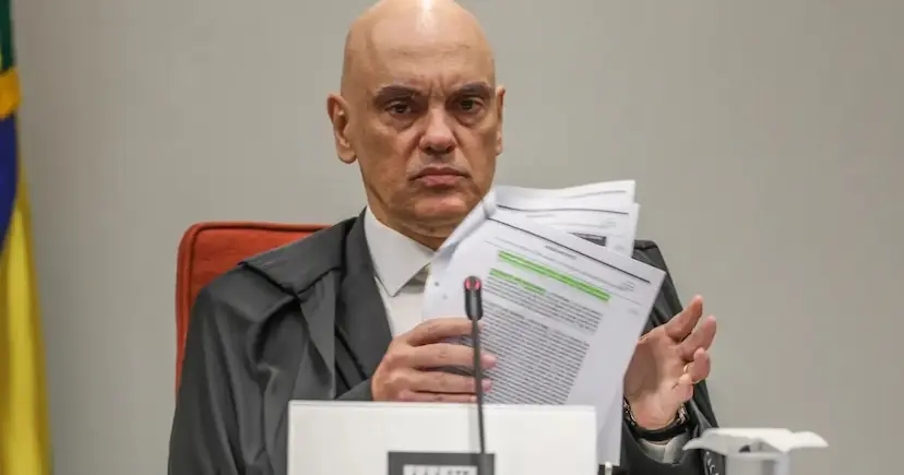 Imagem de Moraes determina transferência de condenados do caso Marielle para presídio no Rio