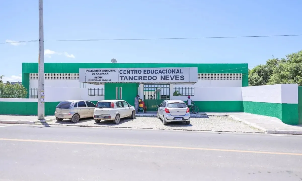 Imagem de Funcionários são afastados após aluno ser espancado em escola na RMS