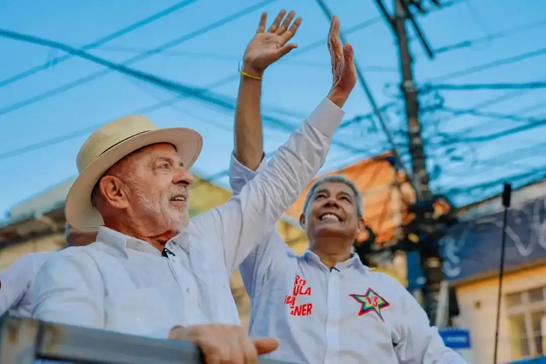 Imagem de Lula muda plano e troca ato de Feira de Santana para Salvador