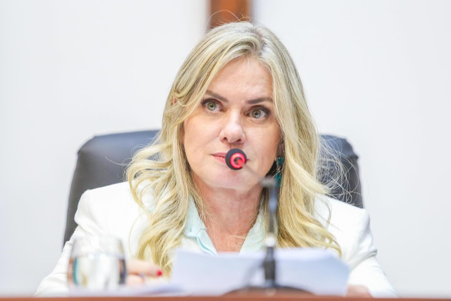 Imagem de "Respeito não pode existir apenas no discurso", diz presidente da Alba sobre mulheres nuas em evento de ACM Neto