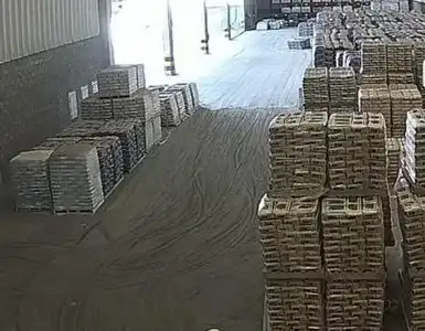 Imagem de Ex-funcionário usa farda de empresa para furtar 280 sacos de cimento na Bahia