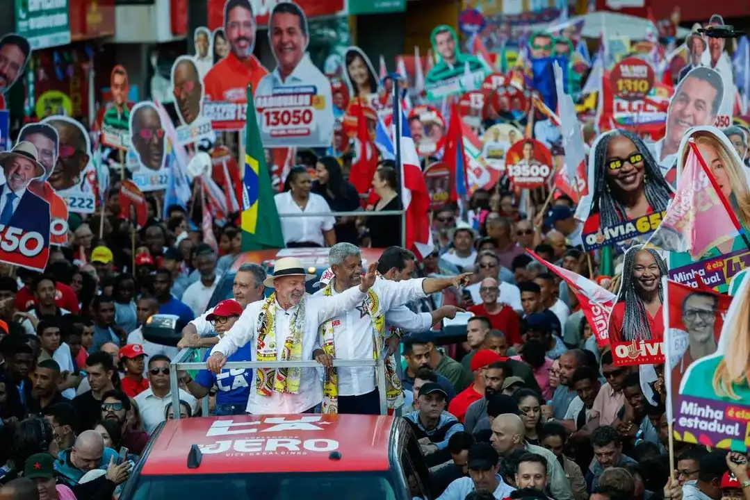Imagem de Lula abre possibilidade de encerrar campanha na Bahia com comício gigante