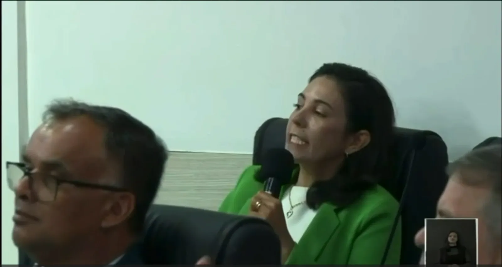 Imagem de Grupo político de ACM Neto é acusado de oferecer cirurgias em troca de votos no sudoeste baiano