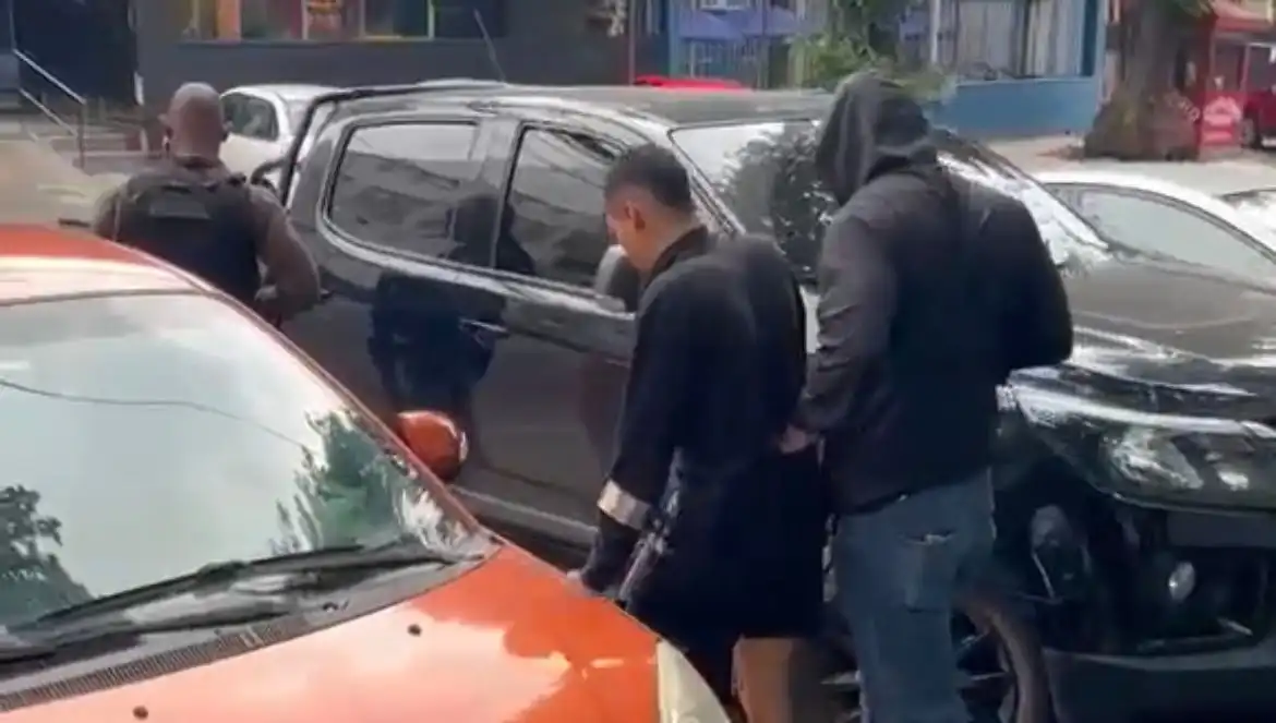 Imagem de PMs da Bahia e do RJ prendem na capital carioca integrante de facção autor de assassinato de soldado em Cosme de Farias