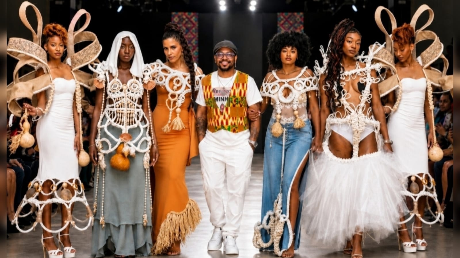 Imagem de A tendência da moda Afro Cibernéticos ganha passarelas internacionais pelo criador baiano Alex Fraga