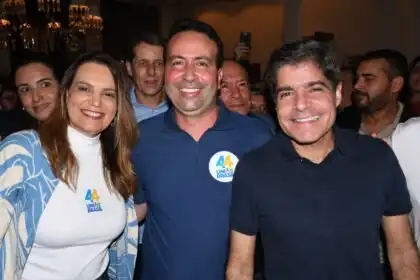 Imagem de Marqueteira do marido da prefeita Sheila Lemos de Vitória da Conquista se retira da campanha e fragiliza ACM Neto no município