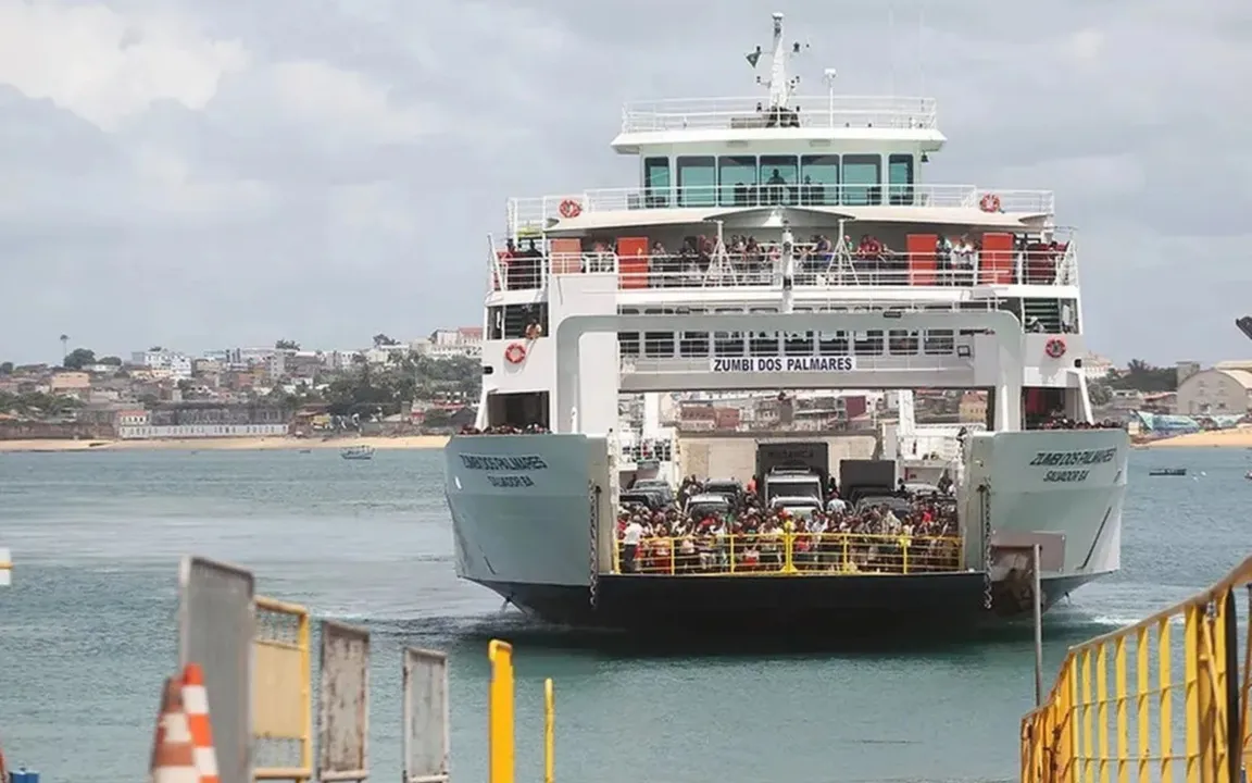 Imagem de Botes de salvamento são furtados do sistema ferry-boat em Salvador