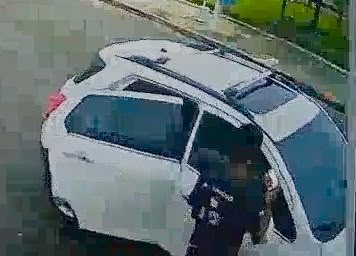 Imagem de Fábrica de fake news: câmeras flagram encenação de falta de atendimento no Hospital do Subúrbio e caso vai à Polícia Civil
