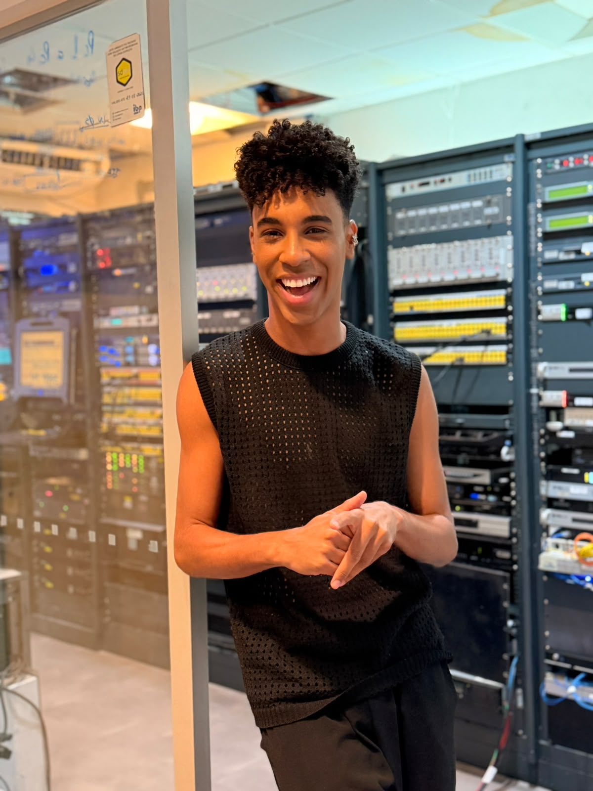 Imagem de Conectados na Band estreia dia 17 com apresentação de Edu Alves e aproxima TV do universo digital