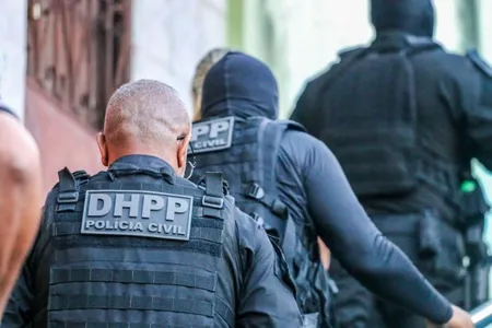 Imagem de Casal suspeito de duplo homicídio é preso em Itapuã em desdobramentos