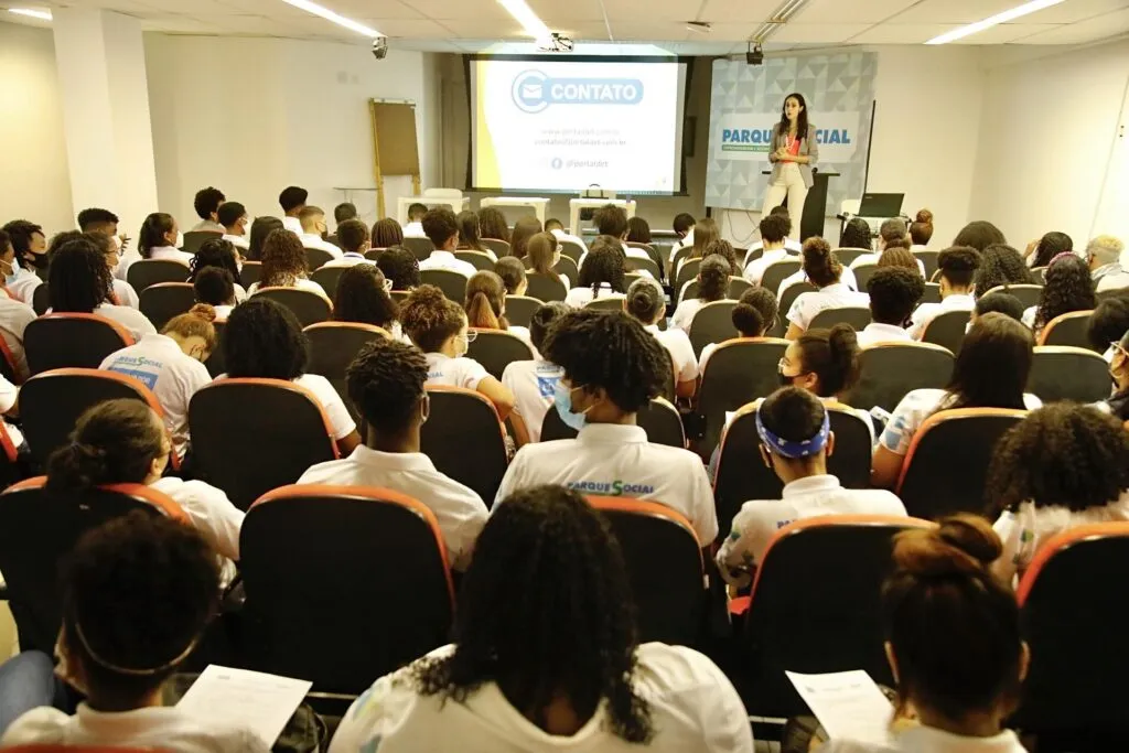 Imagem de Inscrições para 600 vagas do Jovem Aprendiz começam nesta segunda-feira
