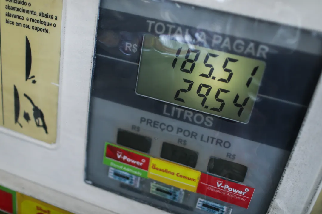 Imagem de Aumentos expressivos da gasolina na Bahia devem ser investigados