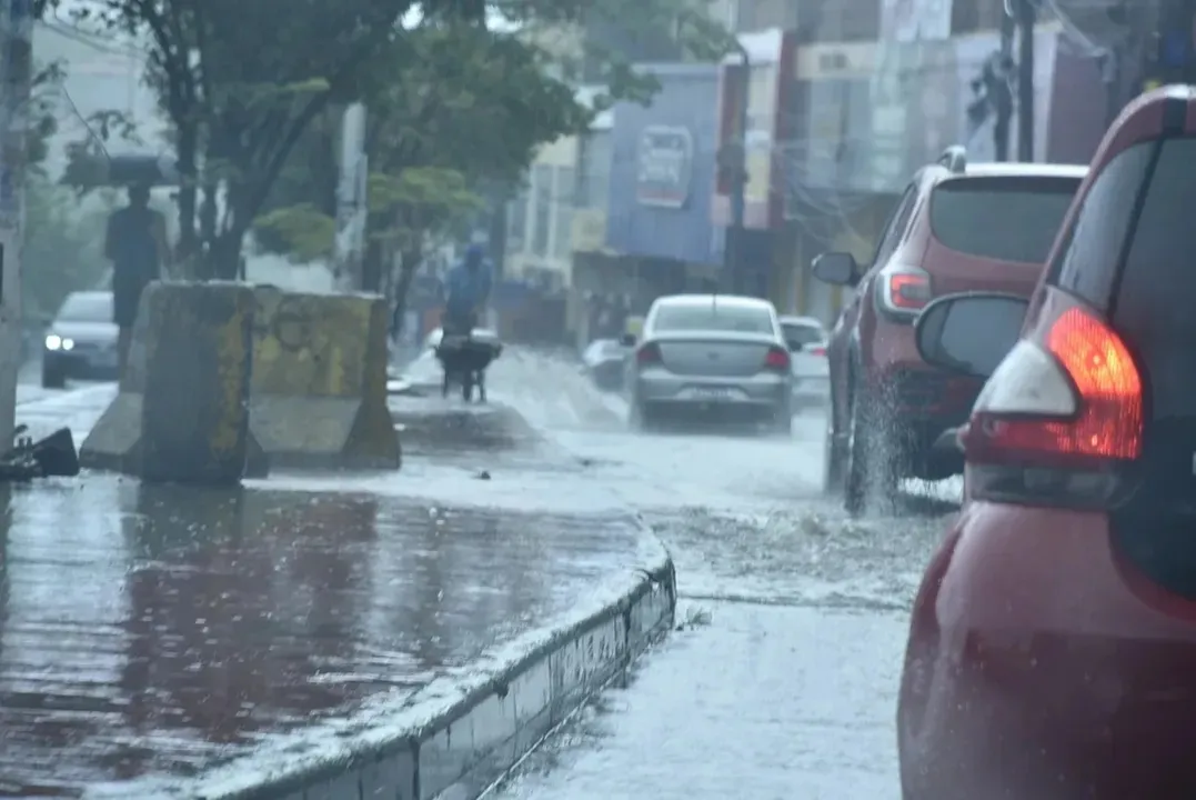 Imagem de Chuva volta a Salvador e gera alerta para trovoadas; confira previsão