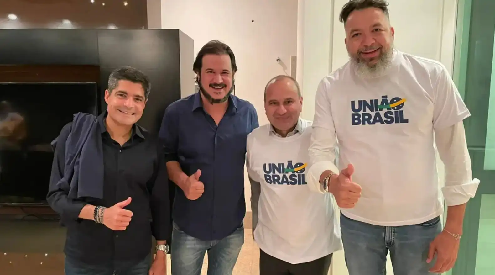Imagem de Convidado de ACM Neto em evento sobre segurança pública vira alvo da Polícia Federal em esquema de R$ 7,6 bilhões
