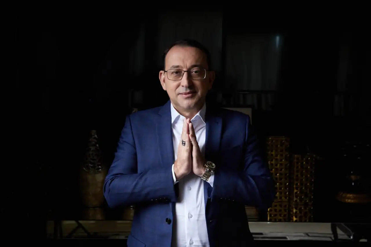 Imagem de Renomado cientista e mentor José Roberto Marques chega a Salvador e recebe prêmio de Diplomata Humanitário em evento aberto ao público