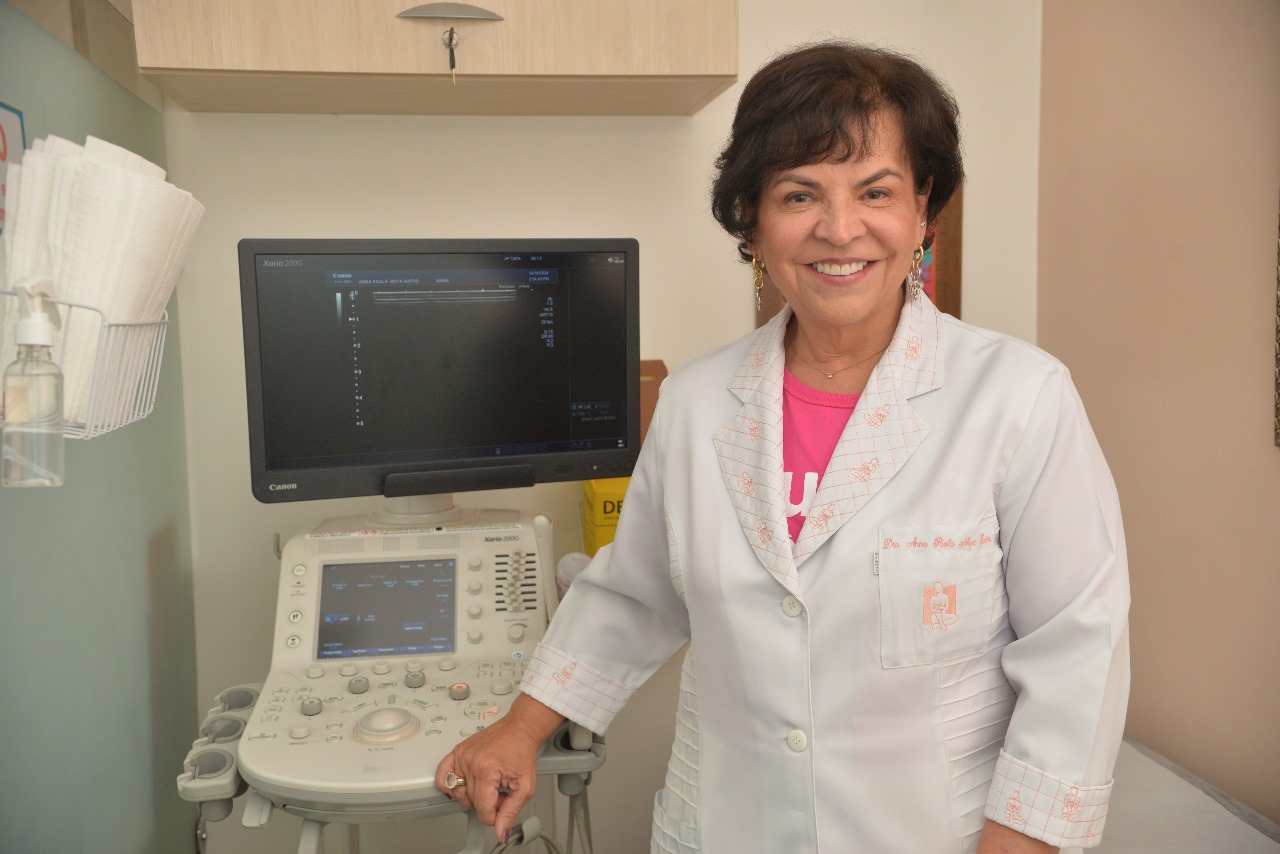 Imagem de Sintomas ignorados e diagnósticos tardios: Dra. Anna Paola Noya Gatto expõe os riscos do câncer de ovário no Dia Mundial da doença