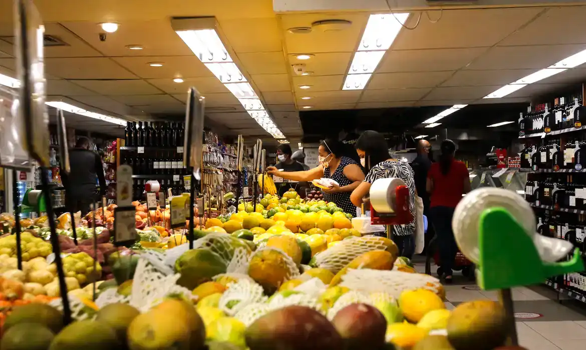 Imagem de Famoso supermercado anuncia fechamento e é substituído por gigante do varejo