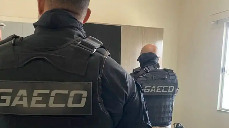 Imagem de Vereador de cidade baiana e mais 27 pessoas são denunciados por suspeita de participação com facção do Rio de Janeiro
