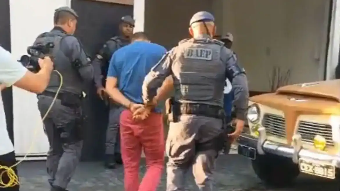 Imagem de Assaltante de bancos baiano é preso antes de receber envio de fuzis