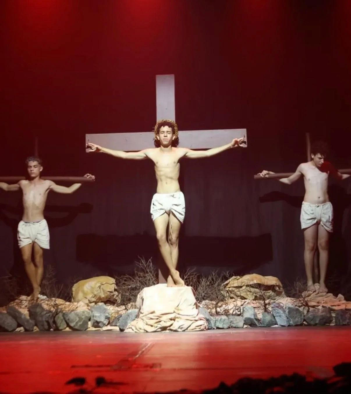 Imagem de Neste sábado (28), espetáculo da Paixão de Cristo será apresentado com entrada gratuita no Teatro do Colégio Marista de Salvador