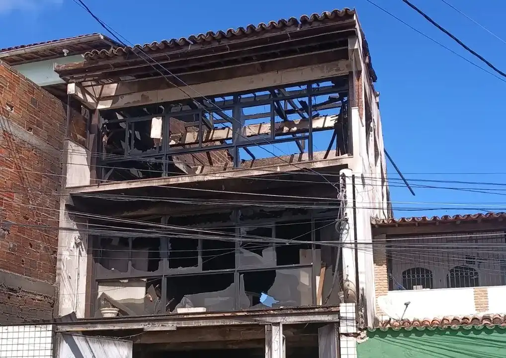 Imagem de Acidente na ACM deixa um ferido e provoca congestionamento em Salvador