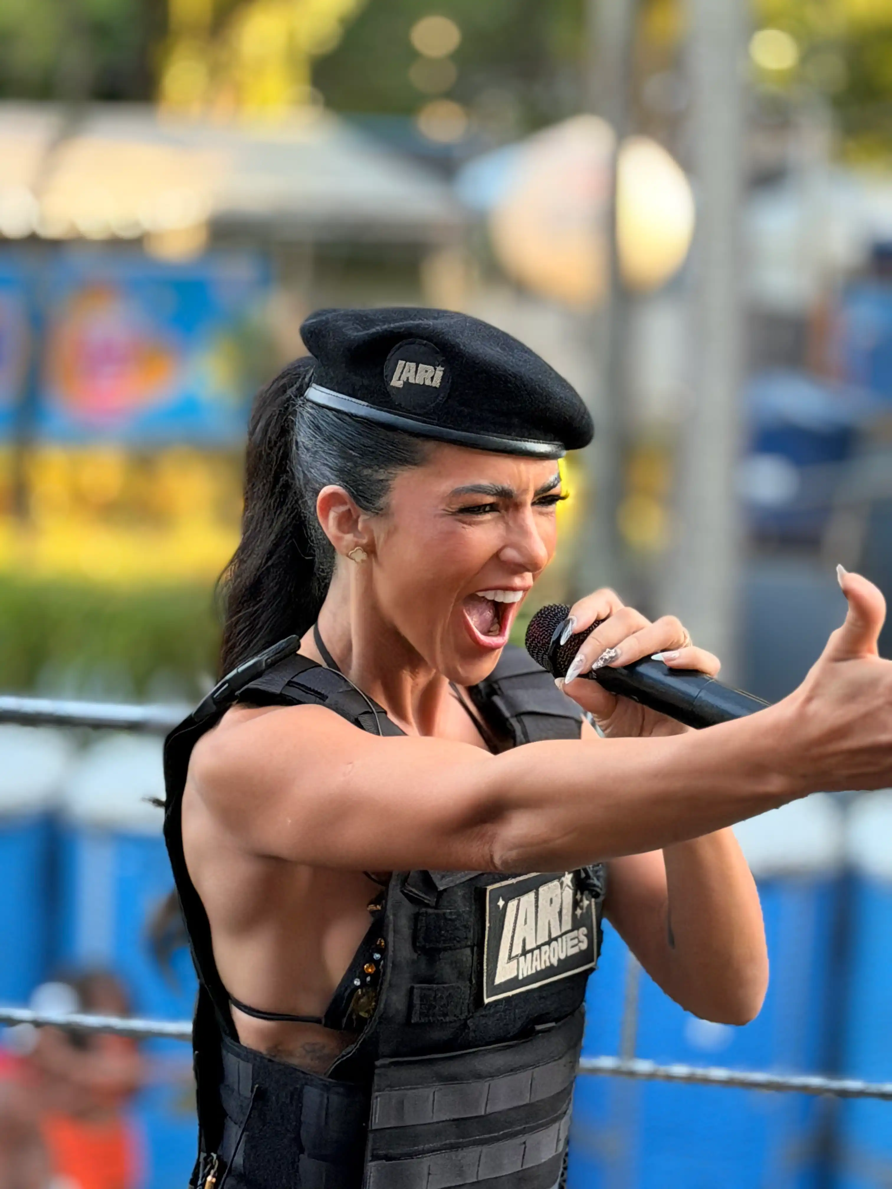 Imagem de Larissa Marques homenageia a polícia no Campo Grande e reforça discurso de empoderamento feminino