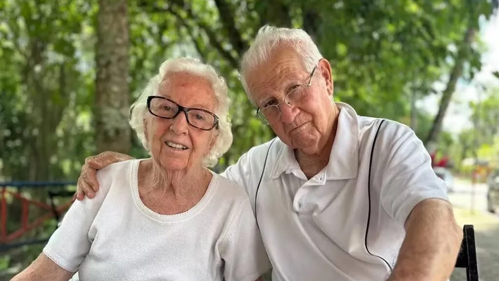 Imagem de Casal de idosos que viveu junto por mais de 40 anos morre no mesmo dia