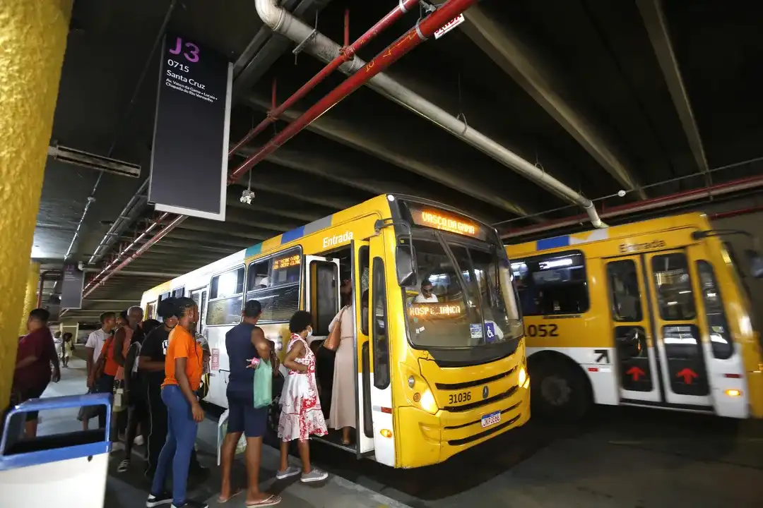 Imagem de Atenção, passageiros: mobilização dos rodoviários afeta circulação de ônibus em Salvador
