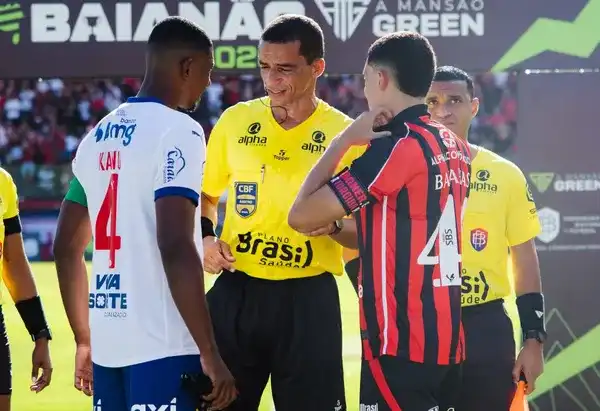 Imagem de Bahia x Vitória: Confira onde assistir à final do Campeonato Baiano