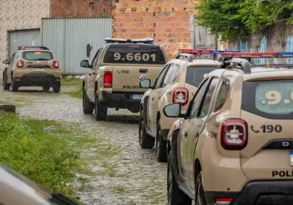 Imagem de Dois policiais são baleados em confronto na RMS; um foi atingido na cabeça durante operação em Lauro de Freitas