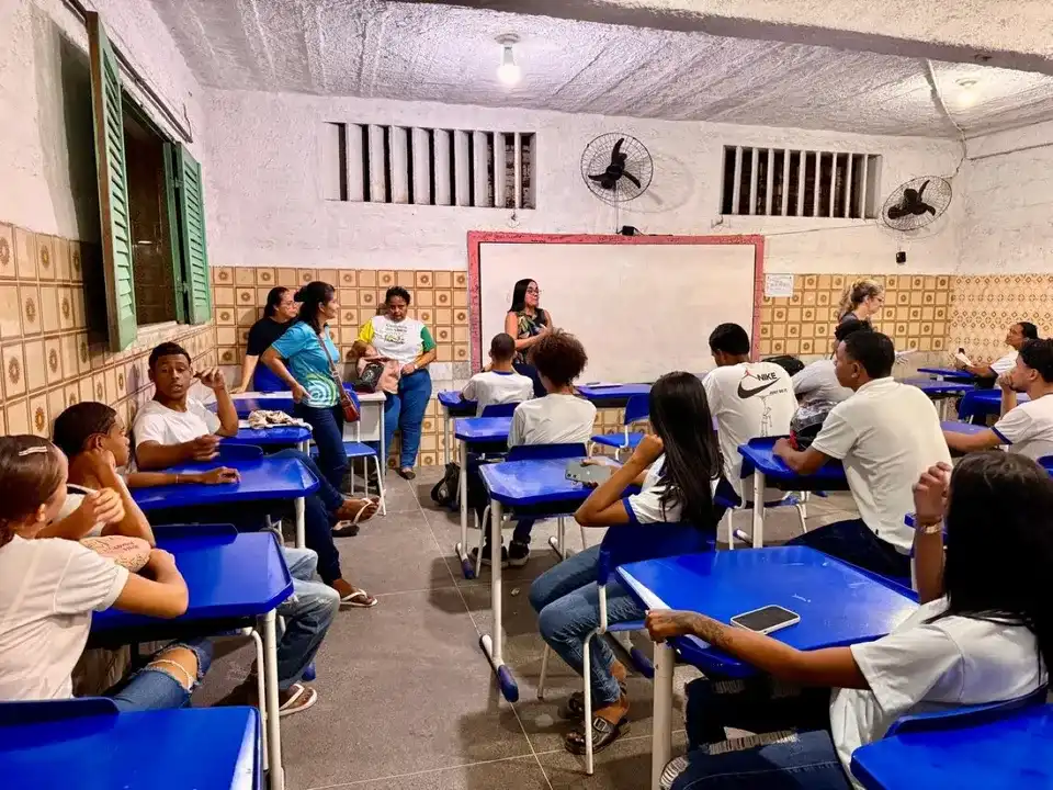 Imagem de Prefeitura garante auxílio de R$ 100 para mães solo e idosos concluírem estudos