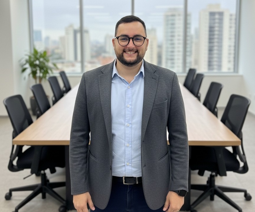 Imagem de Com o título "Números que assombram a oposição: Lula supera 80% em polos da Bahia", cientista político avalia força do presidente no estado