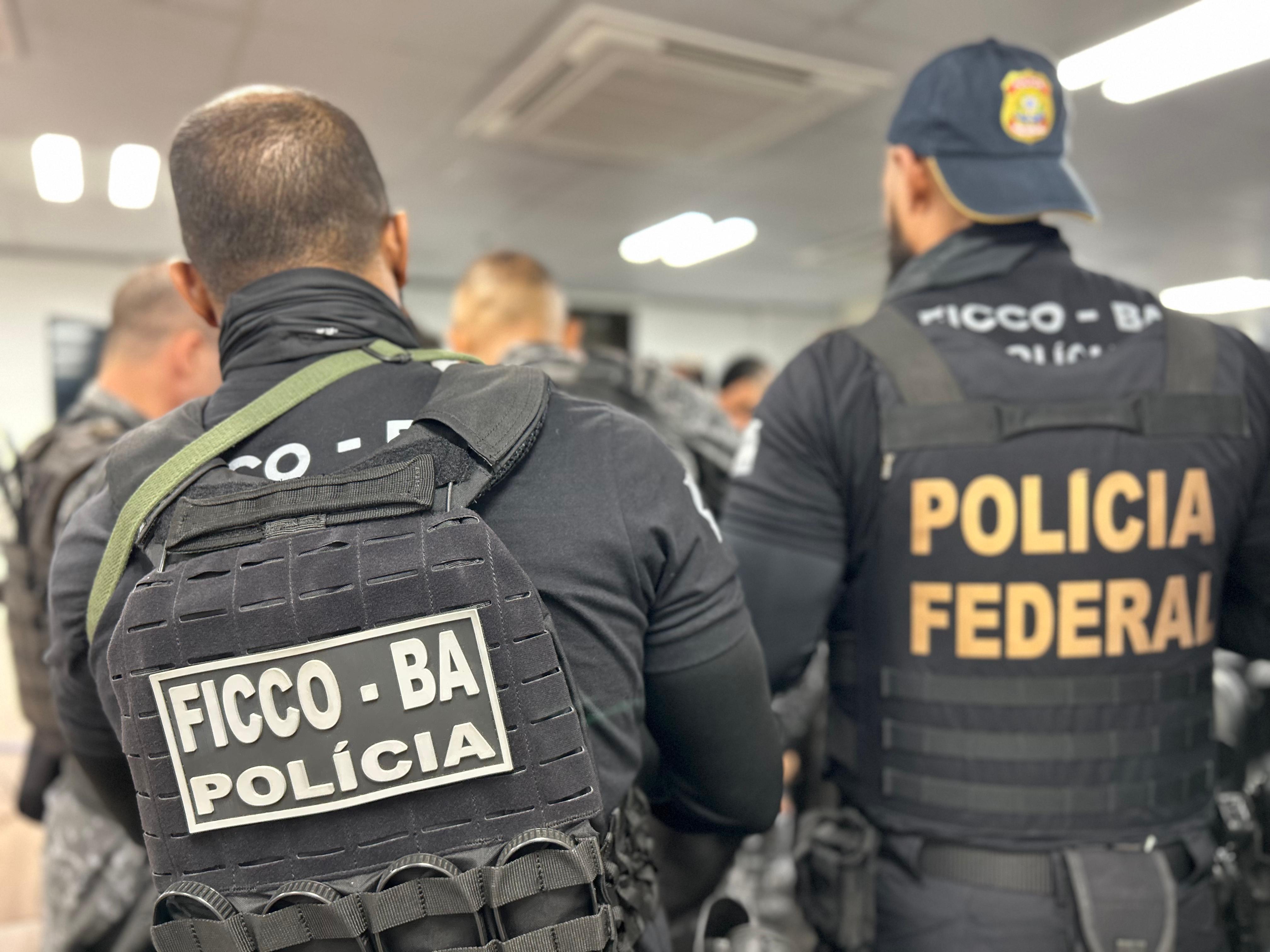 Imagem de Em nova operação internacional, SSP, PF, PC e FICCO Bahia capturam na Bolívia líder de facção, com atuação na BA e no RJ
