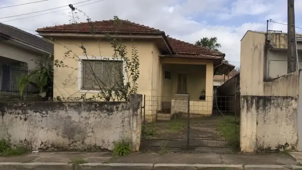 Imagem de Imóveis abandonados serão tomados pela prefeitura para virar moradias populares