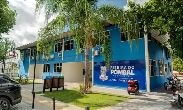 Imagem de Prefeitura baiana abre concurso com salários de até R$2.212,36