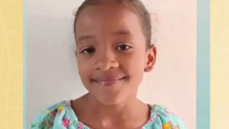 Imagem de Criança de 11 anos morre após ser arremessada em piscina durante brincadeira