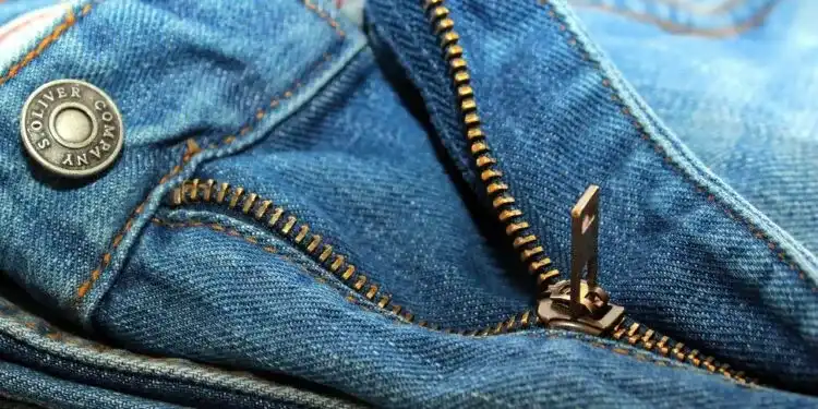 Imagem de Mulher é presa após comprar R$ 1 milhão em calças jeans