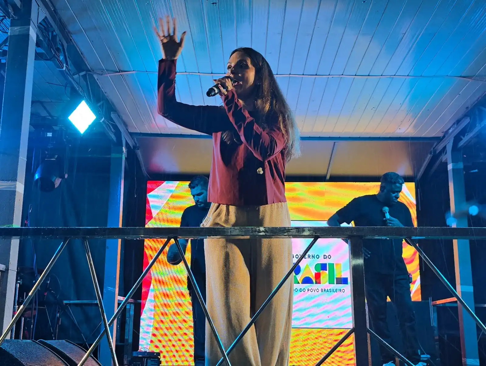 Imagem de Aline Barros, Valquíria Nunes e a dupla infantil Tio Quin e Tia Binha fazem show histórico durante Verão Gospel, em Ribeira do Amparo