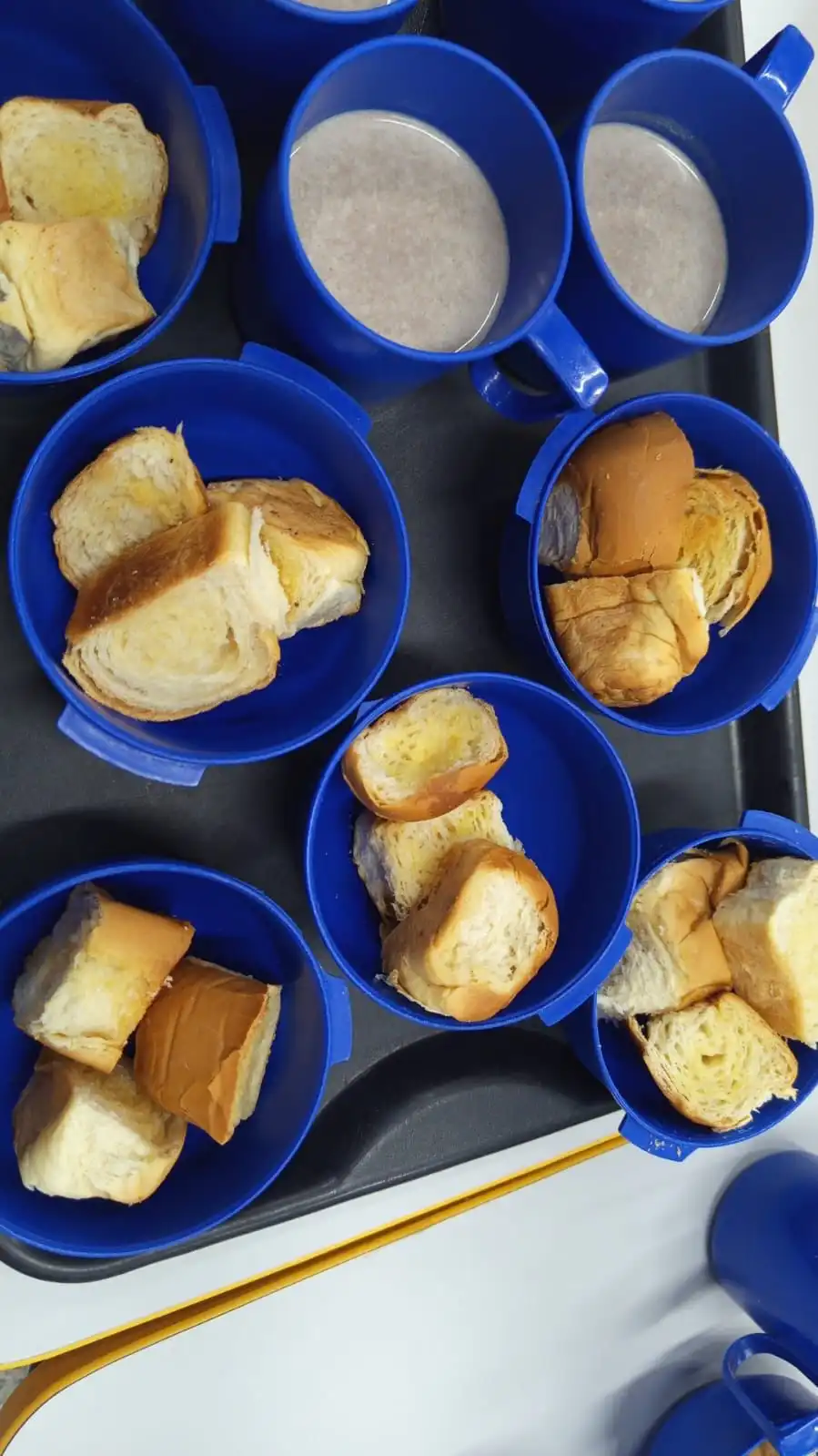 Imagem de Após denúncias, Prefeitura de Salvador reconhece na prática a precariedade da merenda escolar e corre para comprar 200 toneladas de frutas