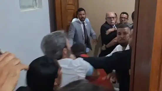 Imagem de Votação de PL acaba em confusão em Câmara de cidade baiana