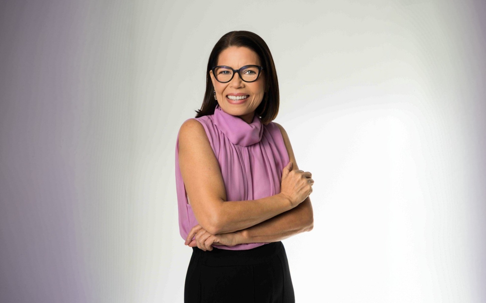 Imagem de Dra. Rosinéa Oliveira alerta para causas do sufocamento noturno em conversa com a jornalista Analice Nicolau