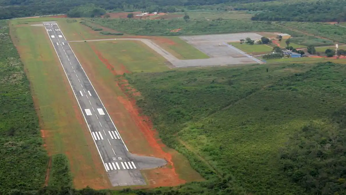 Imagem de Licitações são publicadas para pavimentação de acessos e manutenção de aeroportos regionais baianos